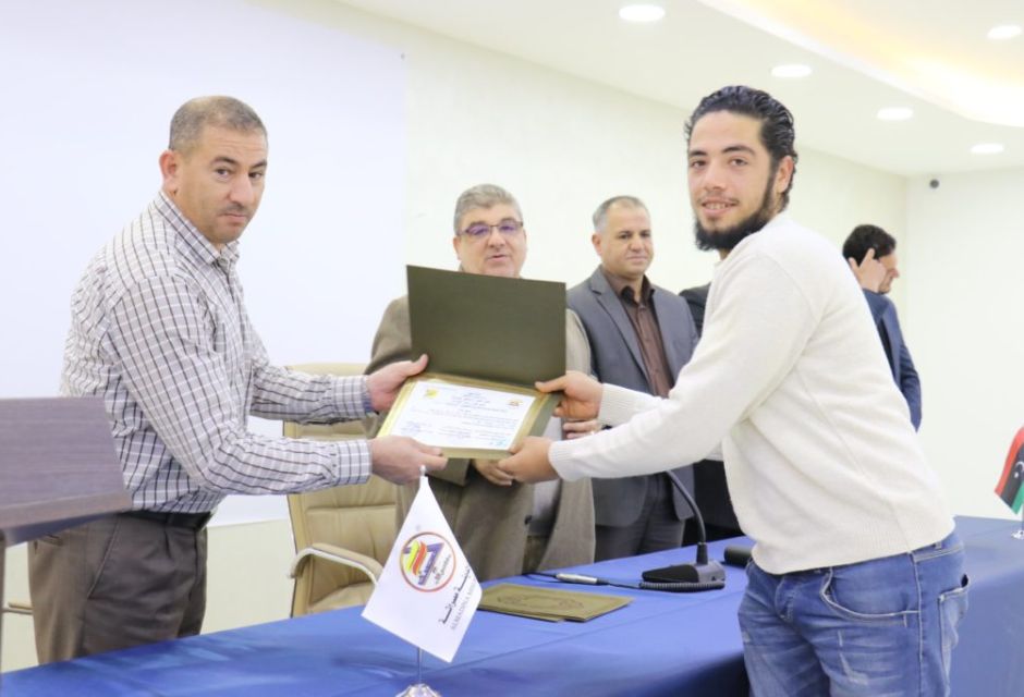 %D8%A7%D9%84%D8%B4%D9%87%D8%A7%D8%AF%D8%A7%D8%AA %D8%B9%D9%84%D9%8A %D8%A7%D9%84%D9%85%D8%AA%D8%AF%D8%B1%D8%A8%D9%8A%D9%86 %D8%A7%D9%84%D8%B0%D9%8A%D9%86 %D8%A7%D8%AC%D8%AA%D8%A7%D8%B2%D9%88%D8%A7 %D8%AF%D9%88%D8%B1%D8%A9 %D8%A3%D8%B3%D8%A7%D8%B3%D9%8A%D8%A7%D8%AA %D8%A7%D9%84%D8%B7%D9%84%D8%A7%D8%A1 3 7868a9fa